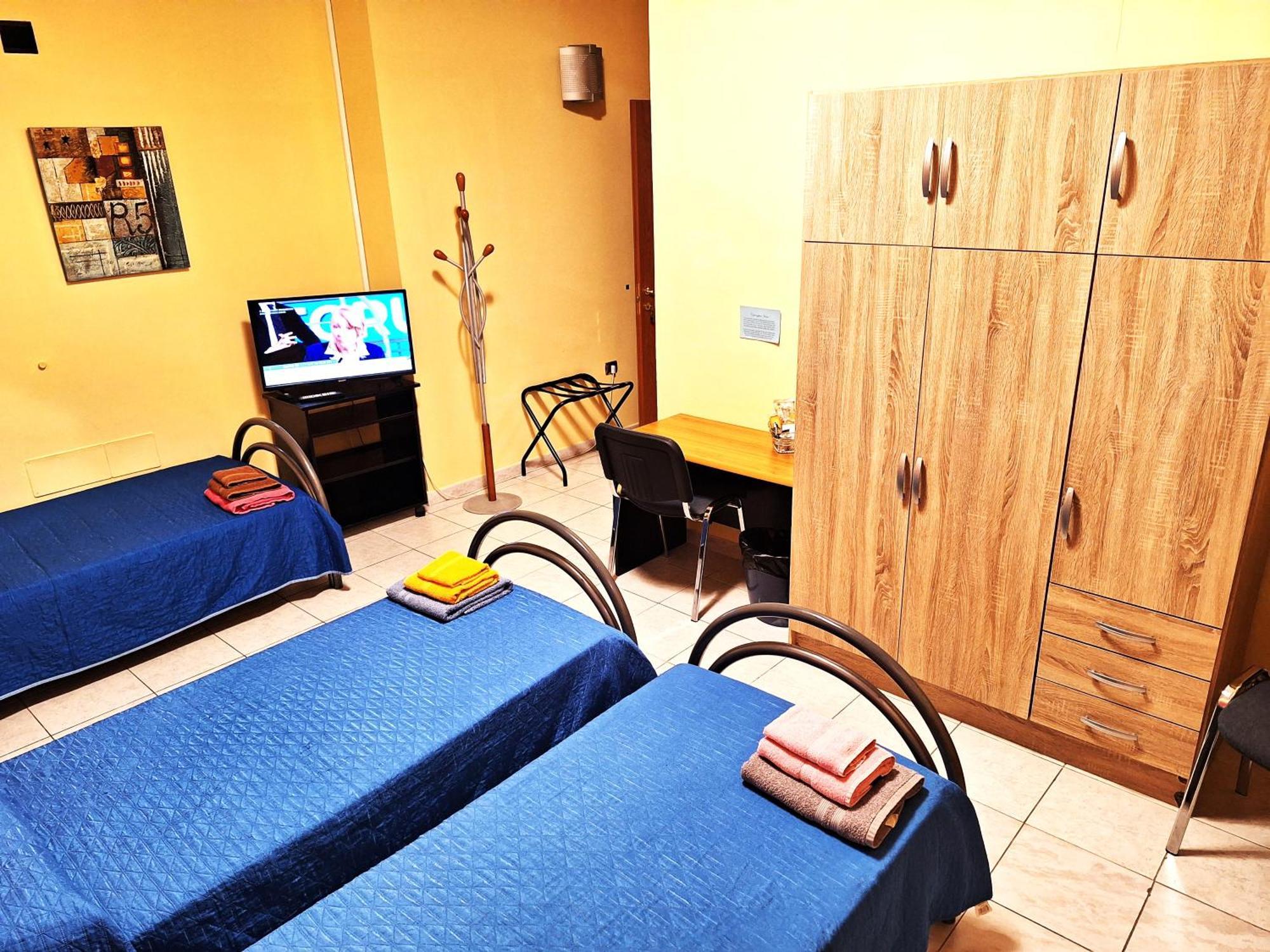 Copenaghen House - Zona Ospedale Centro Hotel Sassari Buitenkant foto